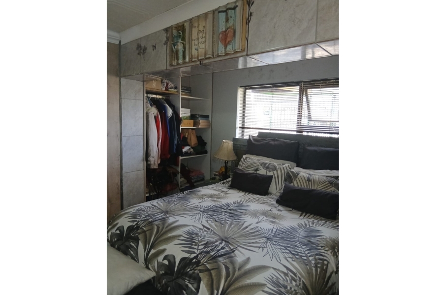 4 Bedroom Property for Sale in Hillcrest Western Cape